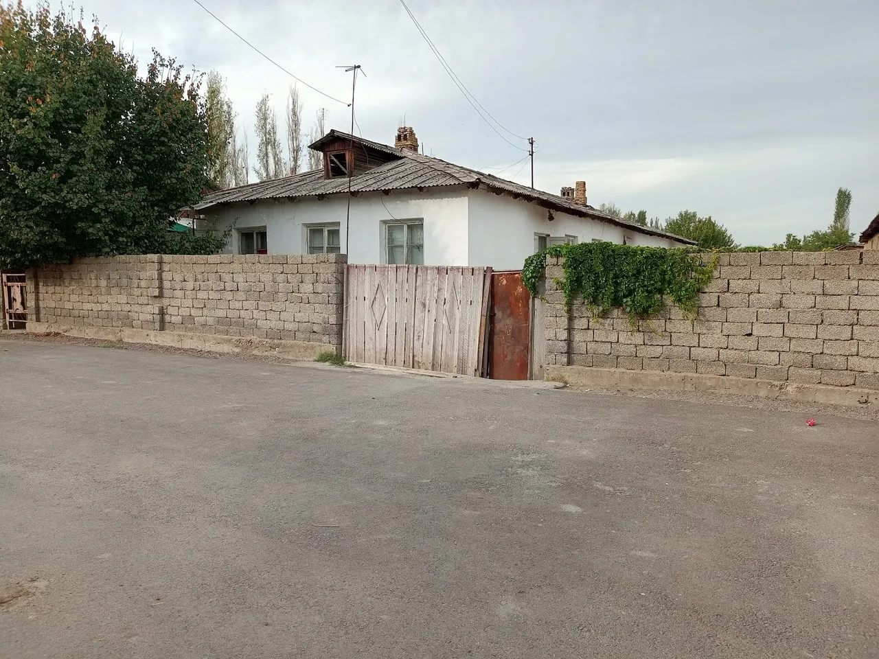 Продаётся дом, 14 сот., 1 этаж — Юкоричирчикский район