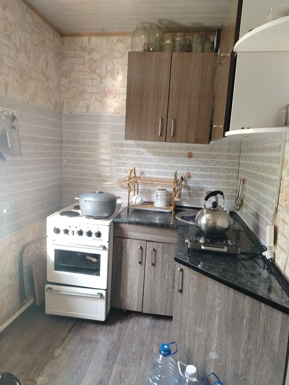 Сотилади 2 хонали квартира, 40 м², 2/2 қават — Янгиҳаёт тумани