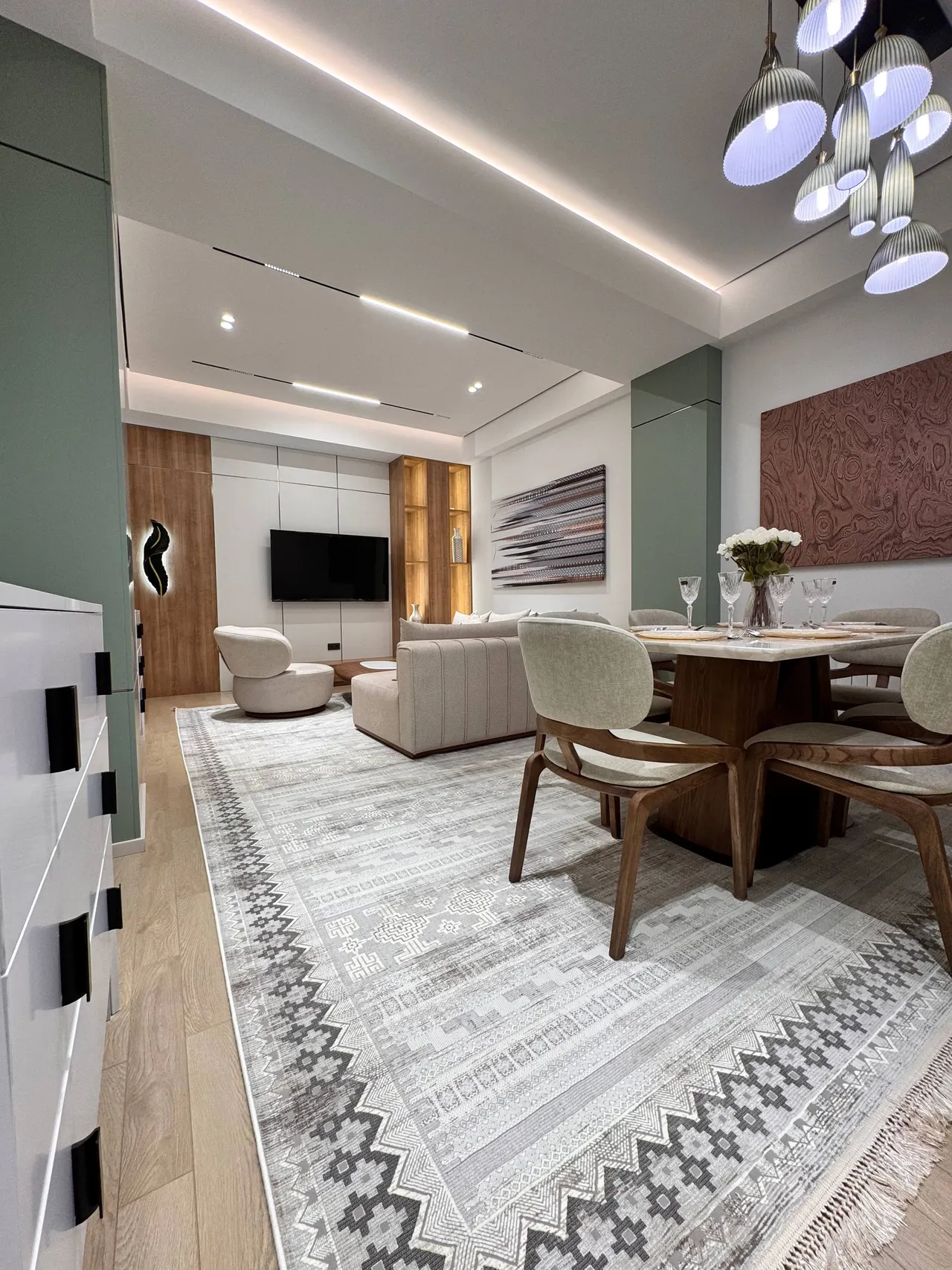 Sotiladi 3 xonali kvartira, 114 m², 2/14 qavat — Yakkasaroy tumani