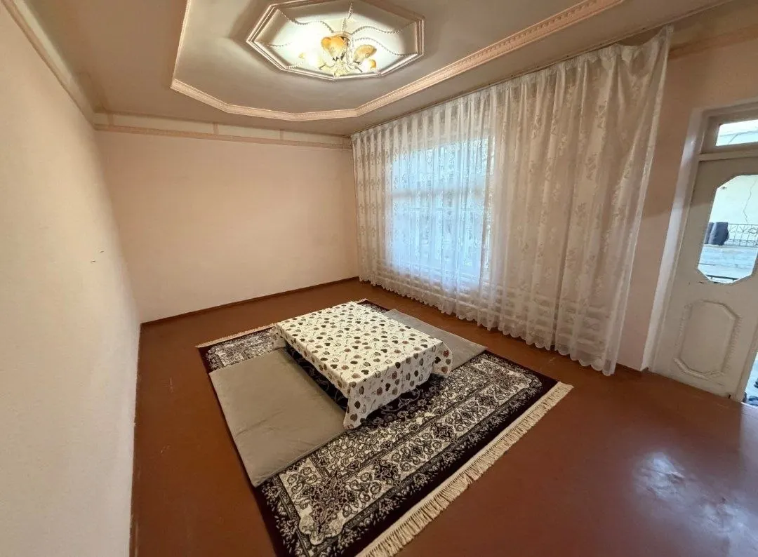 Ижарага берилади 4 хонали квартира, 85 м², 1/1 қават — Учтепа тумани