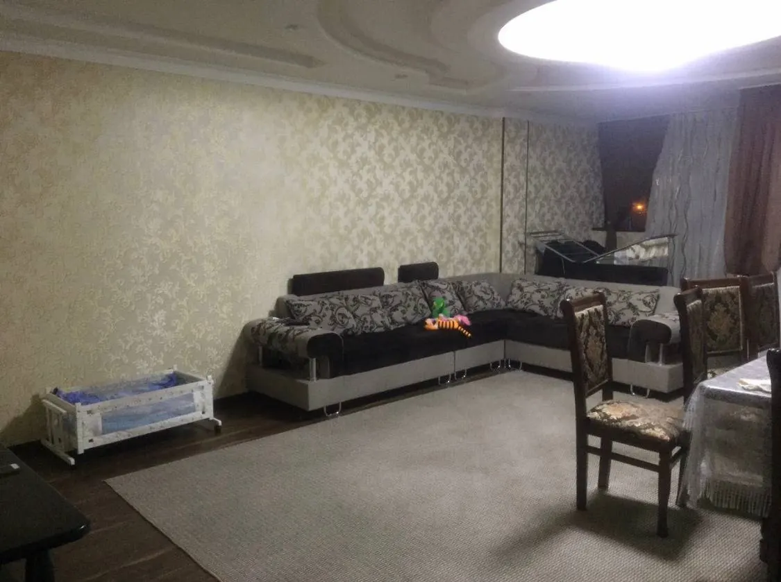 Сдаётся 4-комнатная квартира, 140 м², 12/16 этаж — Яккасарайский район