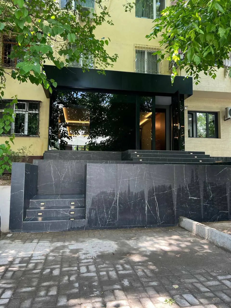 Ижарага берилади тижорат биноси, 106 м² — Юнусобод тумани