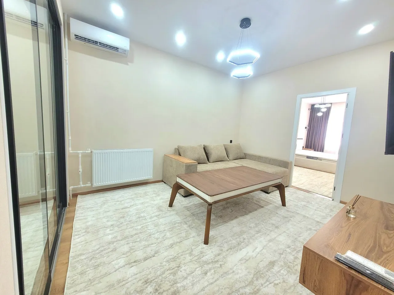 Sotiladi 2 xonali kvartira, 42 m², 1/4 qavat — Chilonzor tumani