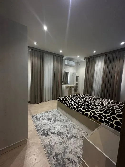 Сдаётся 2-комнатная квартира, 65 м², 8/8 этаж — Мирзо-Улугбекский район