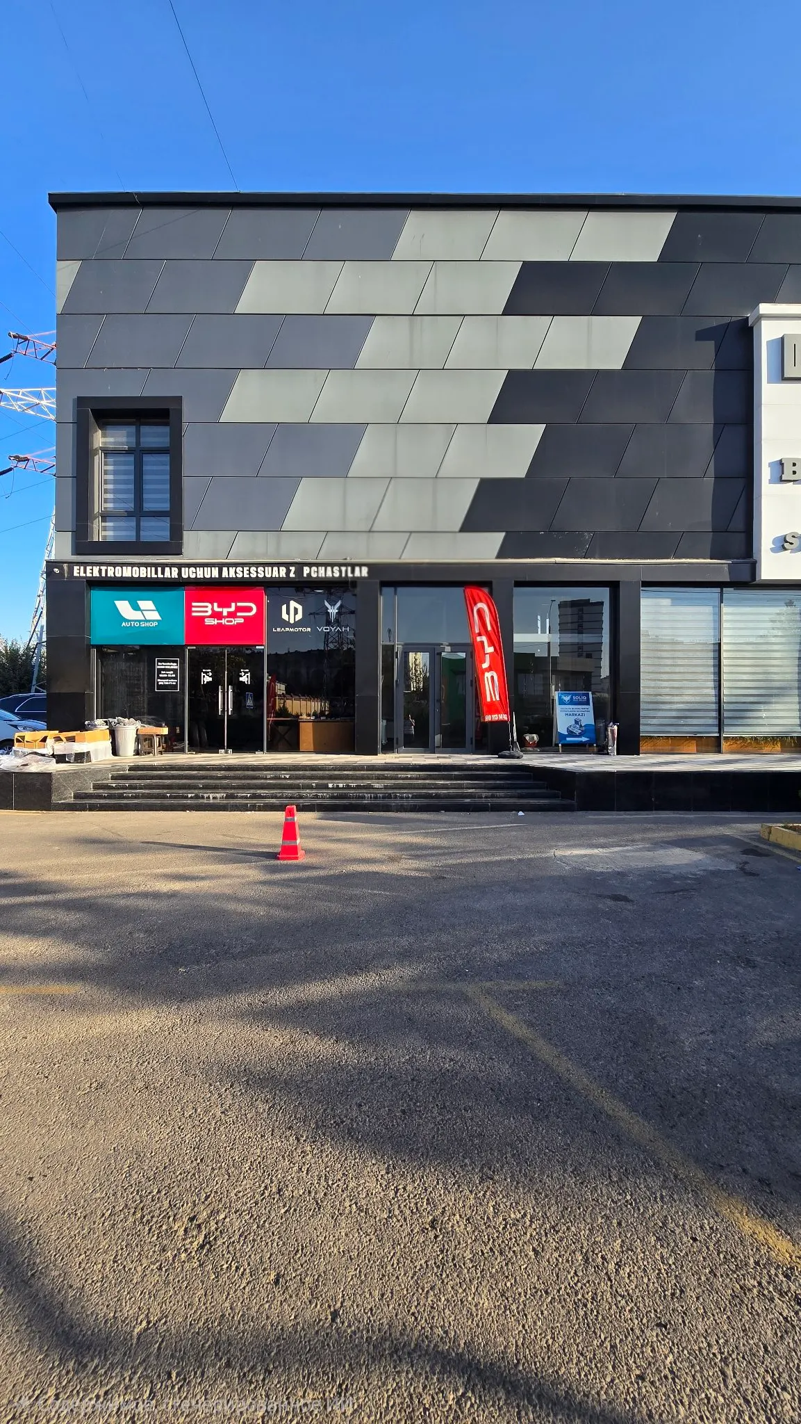 Ijaraga beriladi tijorat binosi, 80 m² — Yakkasaroy tumani
