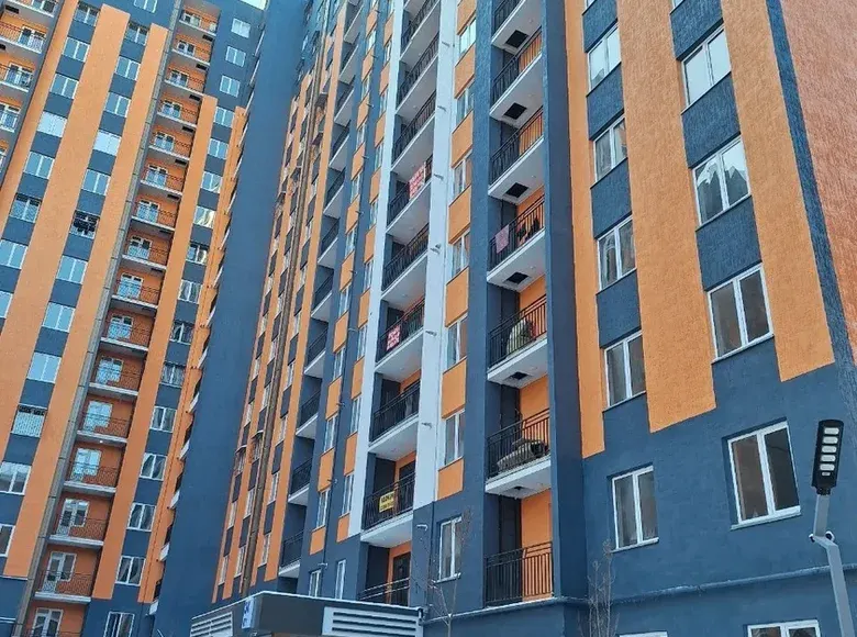 Сотилади 2 хонали квартира, 53 м² — Янгиҳаёт тумани