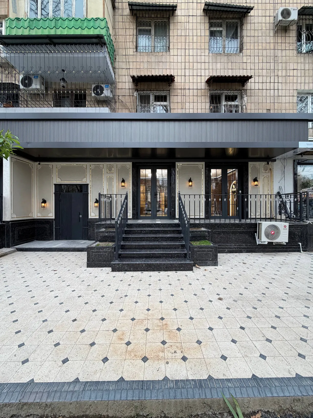 Сотилади тижорат биноси, 100 м², 1/5 қават — Миробод тумани