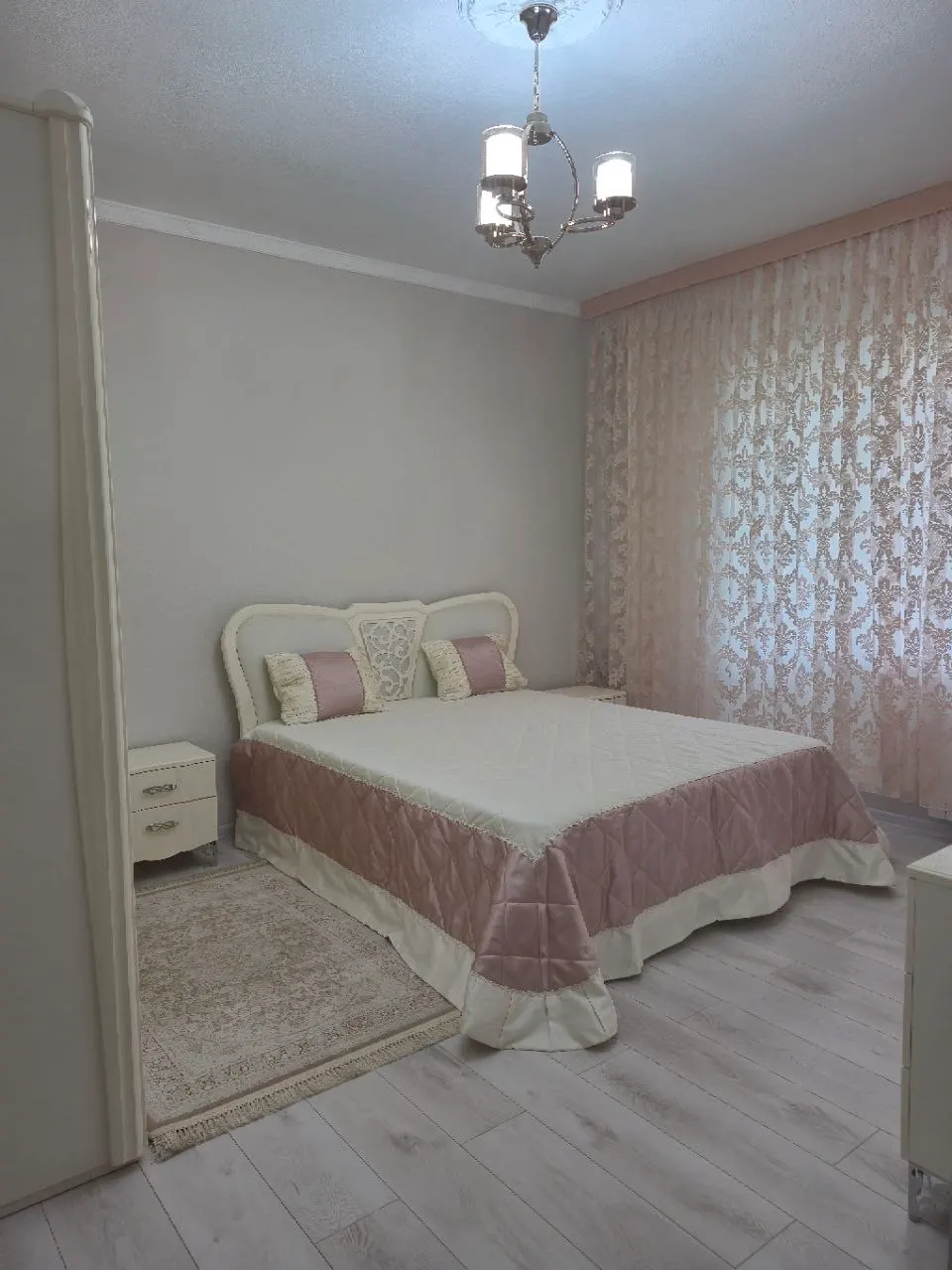 Sotiladi 2 xonali kvartira, 82 m², 4/4 qavat — Mirzo Ulugʻbek tumani