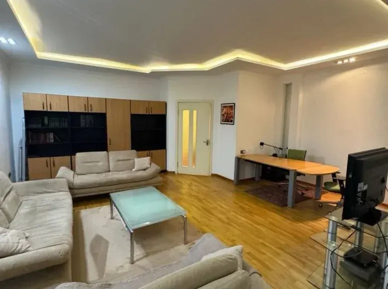 Сотилади 2 хонали квартира, 90 м², 2/4 қават — Яшнобод тумани