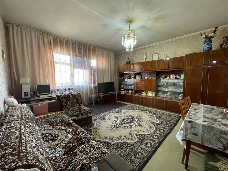 Сотилади 2 хонали квартира, 60 м², 8/9 қават — Мирзо Улуғбек тумани