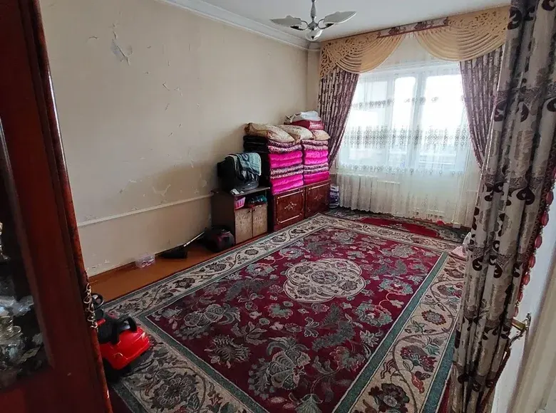 Sotiladi 4 xonali kvartira, 83 m², 4/5 qavat — Olmazor tumani
