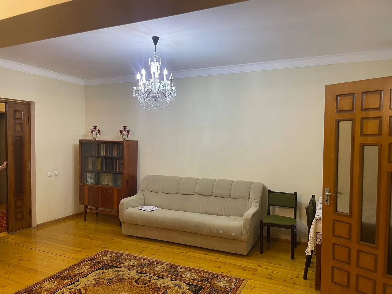 Продаётся 4-комнатная квартира, 92 м², 3/5 этаж — Мирзо-Улугбекский район