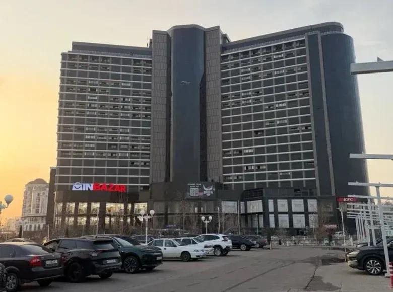 Продаётся 4-комнатная квартира, 128 м², 9/10 этаж — Шайхантахурский район