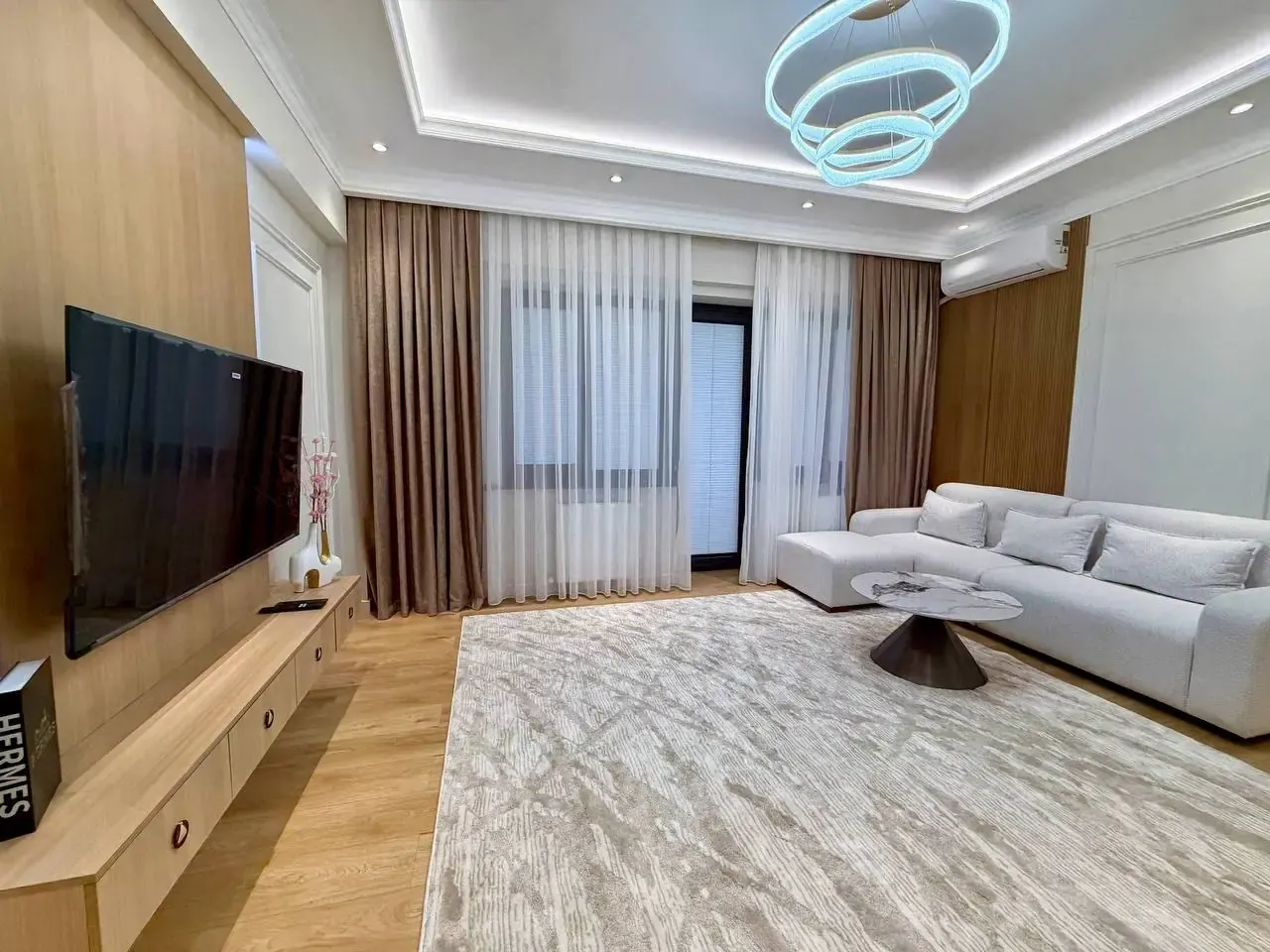 Продаётся 4-комнатная квартира, 99 м², 9/12 этаж — Яккасарайский район