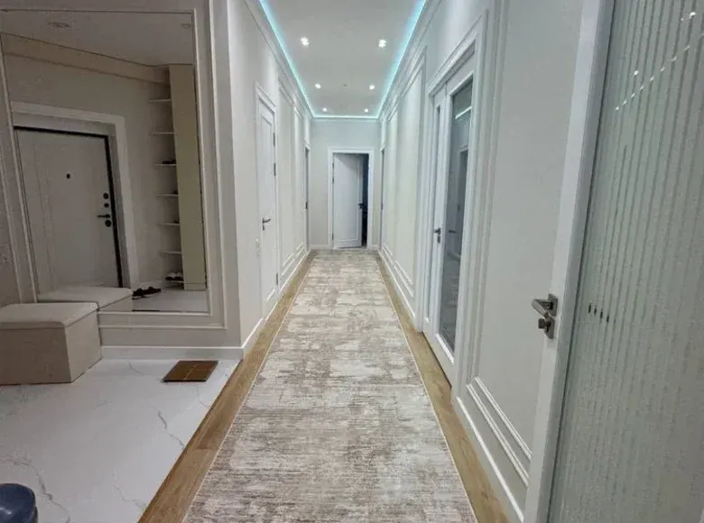 Sotiladi 4 xonali kvartira, 130 m², 8/9 qavat — Yunusobod tumani