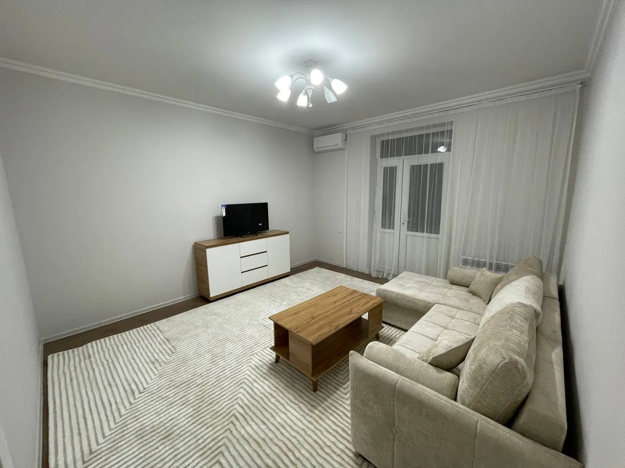 Продаётся 2-комнатная квартира, 52 м², 2/5 этаж — Шайхантахурский район
