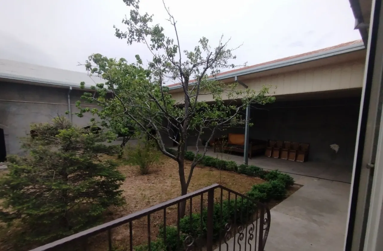 Сотилади 5 хонали ҳовли уй, 55 сотих, 1 қаватли — Тошкент тумани