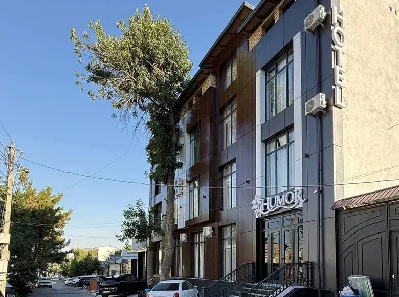 Sotiladi tijorat binosi, 1500 m², 4,7 sotix — Yakkasaroy tumani