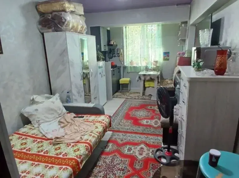 Сотилади 1 хонали квартира, 18 м², 2/4 қават — Яккасарой тумани