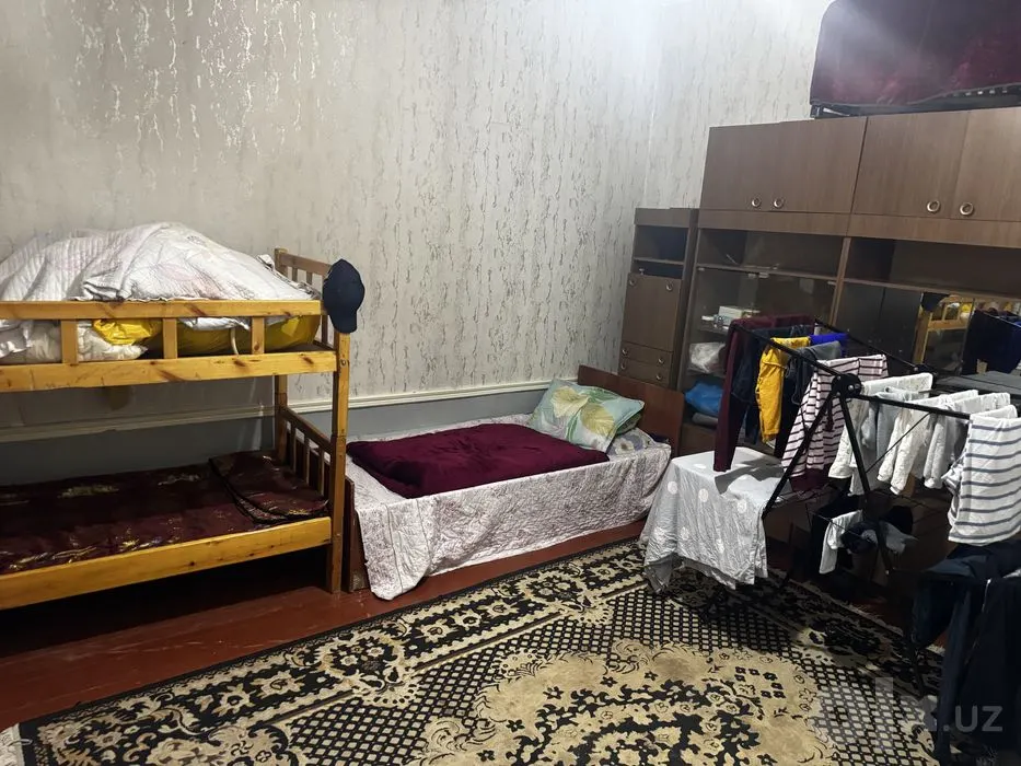 Сдаётся 3-комнатная квартира, 170 м², 1/1 этаж — Мирабадский район