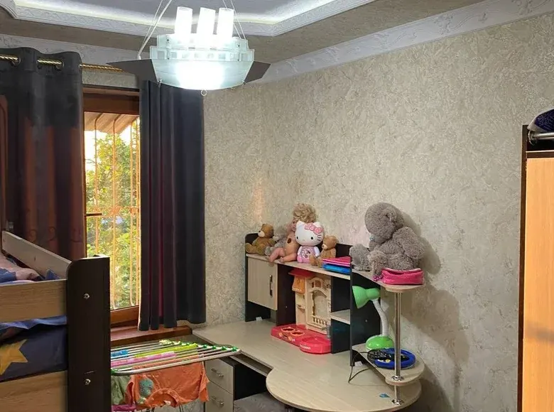 Сотилади 3 хонали квартира, 4/5 қават — Томди тумани