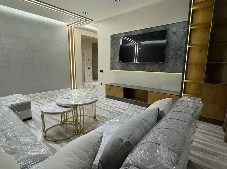 Продаётся 4-комнатная квартира, 100 м², 7/8 этаж — Яшнабадский район