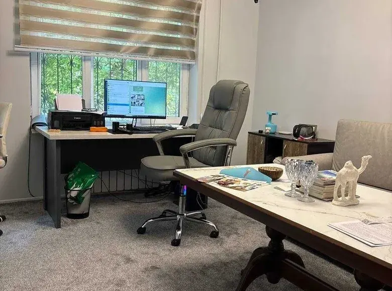 Продаётся коммерческое помещение, 63 м², 1/4 этаж — Яккасарайский район