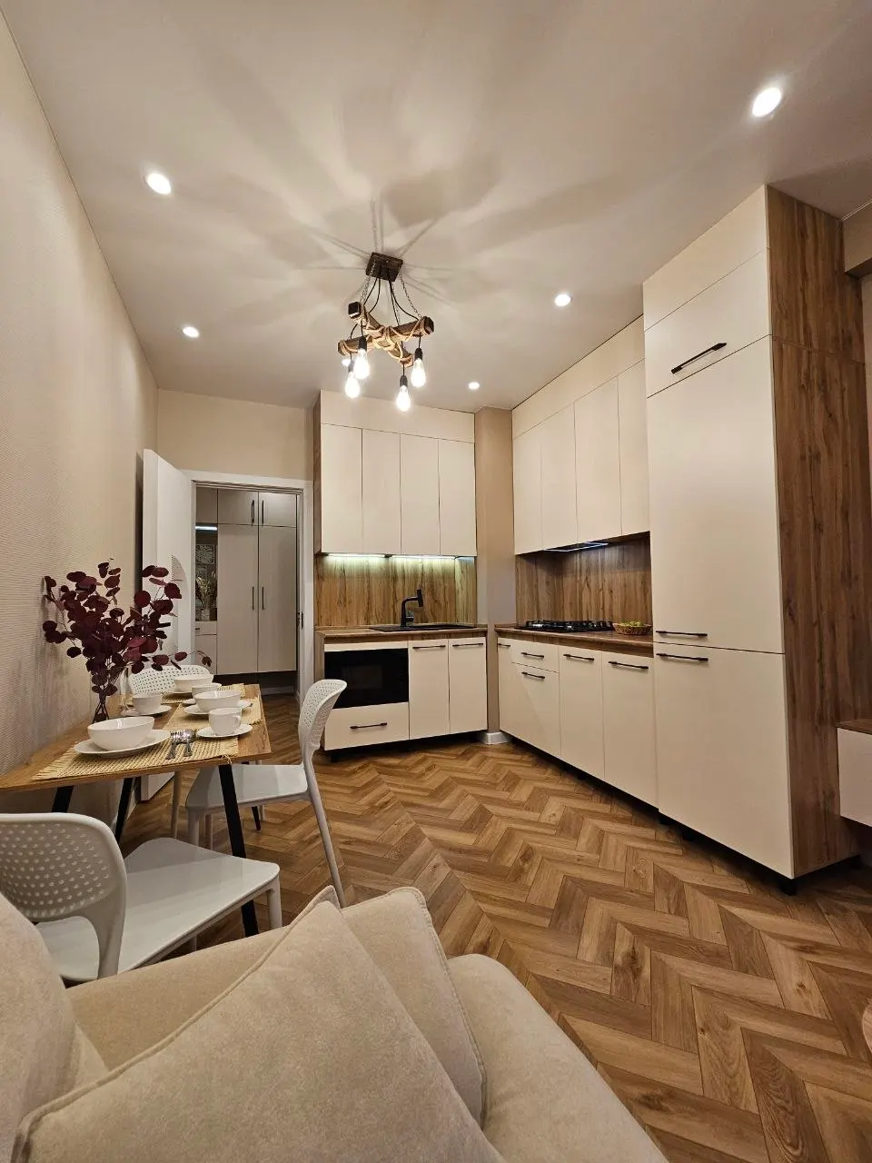 Сотилади 2 хонали квартира, 56 м², 13/17 қават — Яккасарой тумани