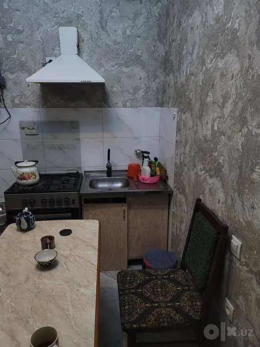 Сдаётся 3-комнатная квартира, 50 м², 1/1 этаж — Яшнабадский район