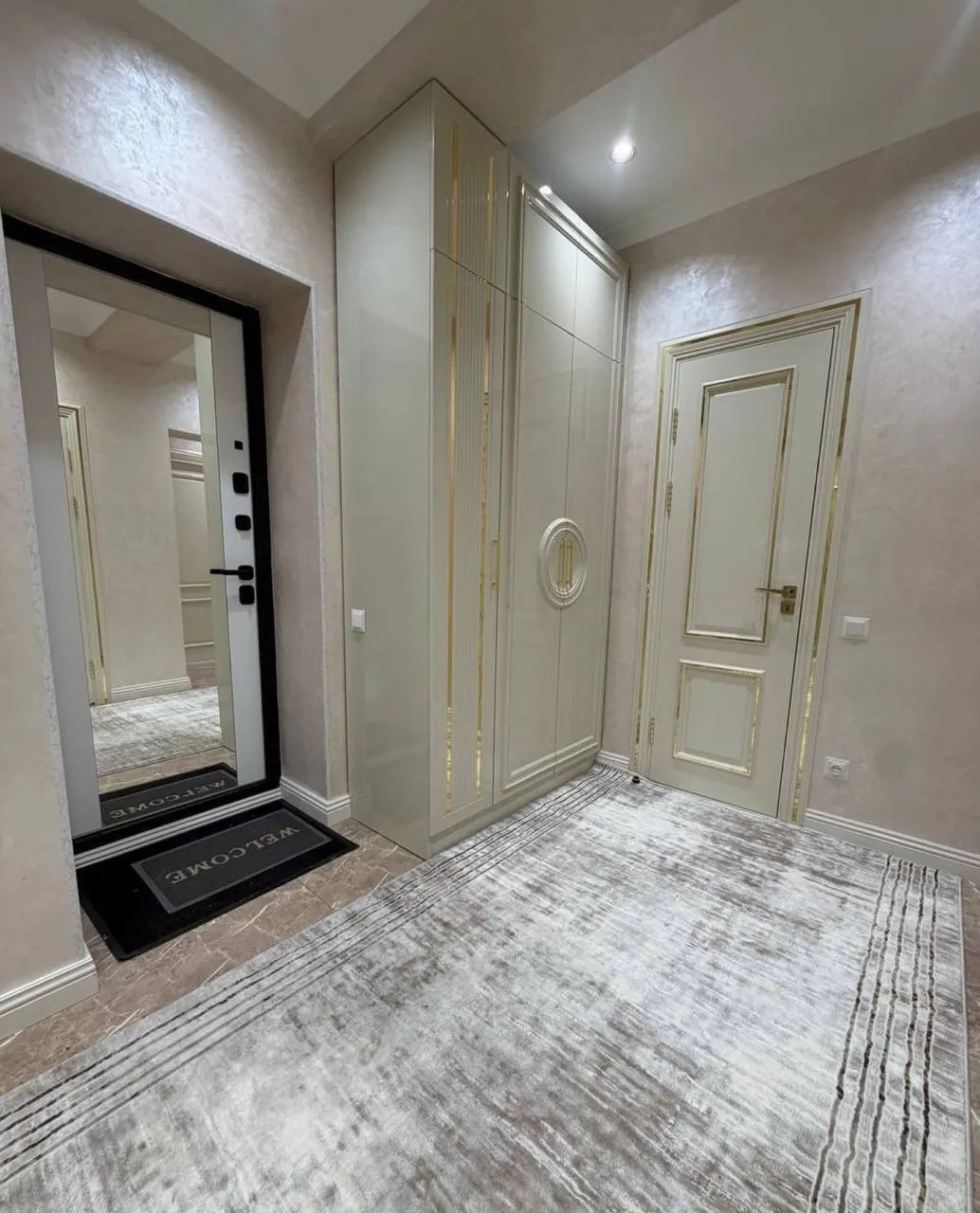 Ijaraga beriladi 3 xonali kvartira, 90 m², 1/4 qavat — Mirzo Ulugʻbek tumani