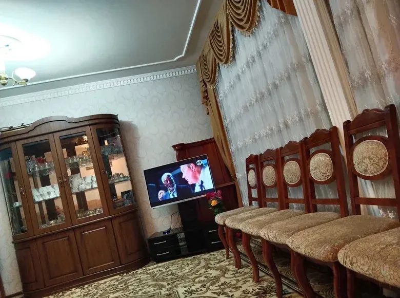 Продаётся 5-комнатная квартира, 110 м², 3/5 этаж — Яшнабадский район