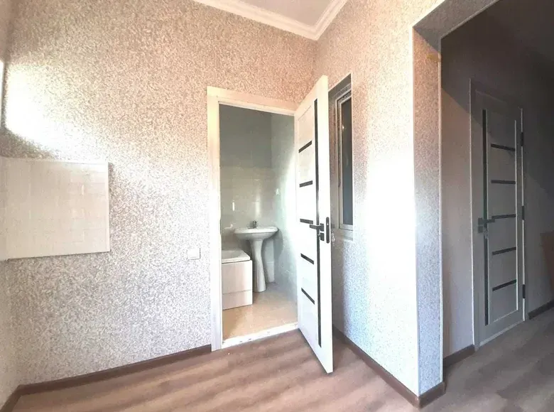 Сотилади 3 хонали ҳовли уй, 71 м² — Сергели тумани