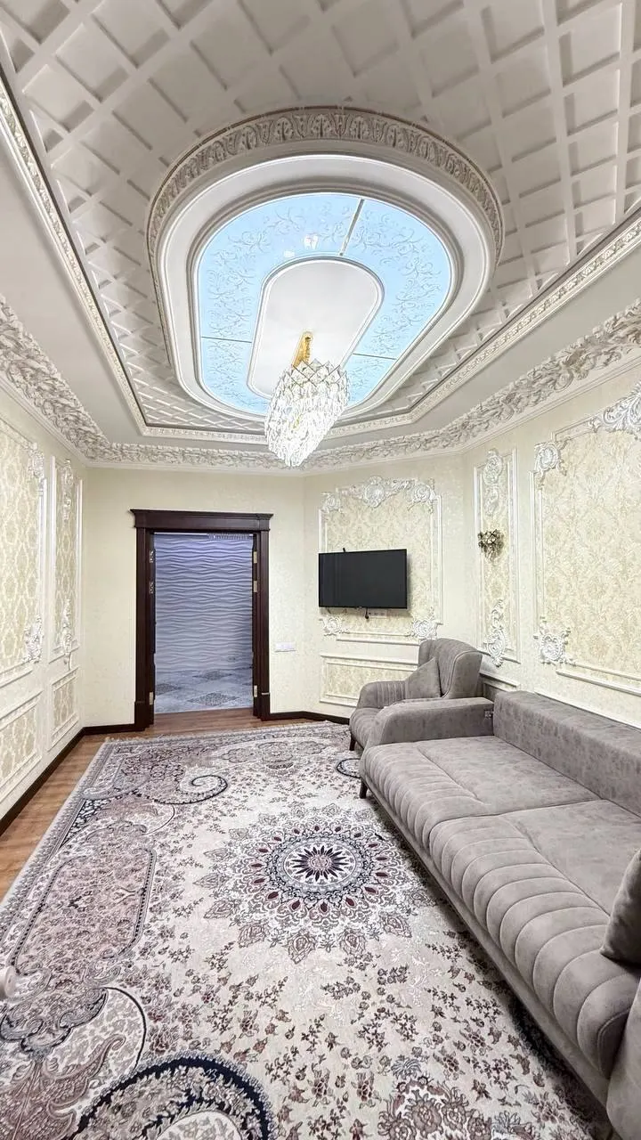 Продаётся 5-комнатная квартира, 135 м², 1/5 этаж — Мирзо-Улугбекский район