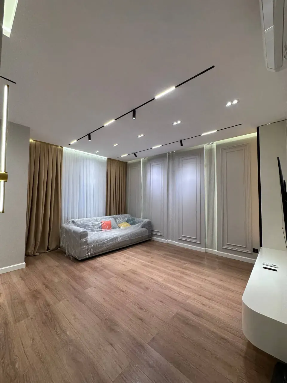 Сдаётся 2-комнатная квартира, 60 м², 35/48 этаж — Яккасарайский район