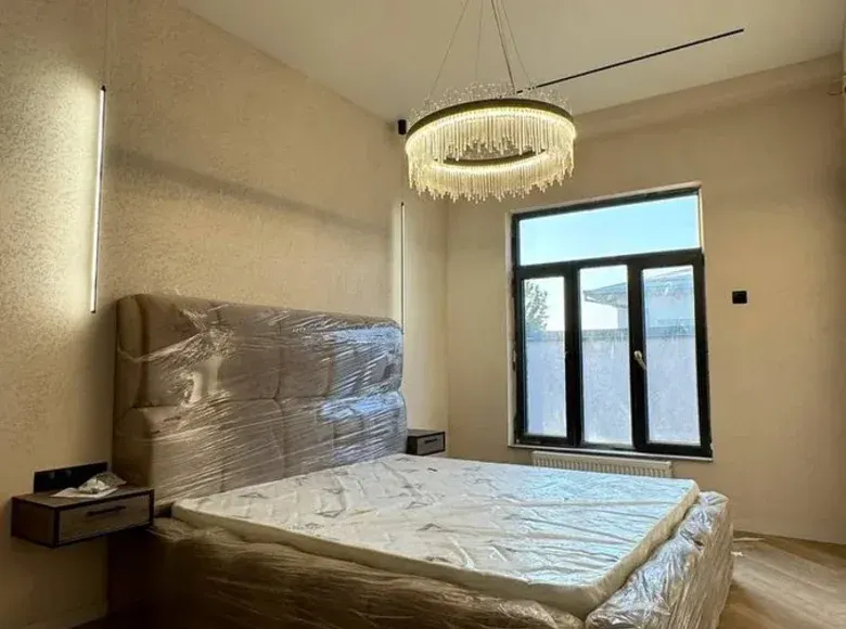 Sotiladi 5 xonali hovli uy, 180 m² — Yunusobod tumani