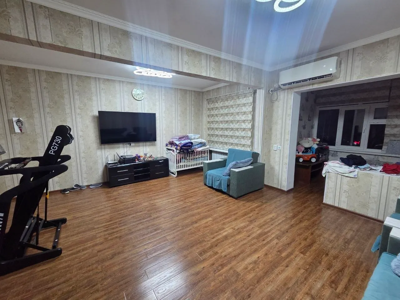 Сотилади 4 хонали квартира, 93 м², 4/5 қават — Янгиҳаёт тумани