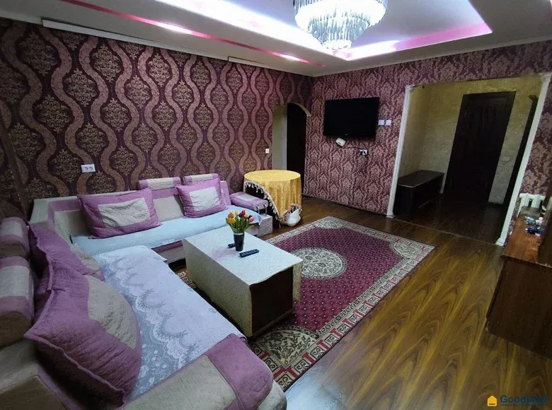 Сотилади 3 хонали квартира, 72 м², 2/8 қават — Яккасарой тумани