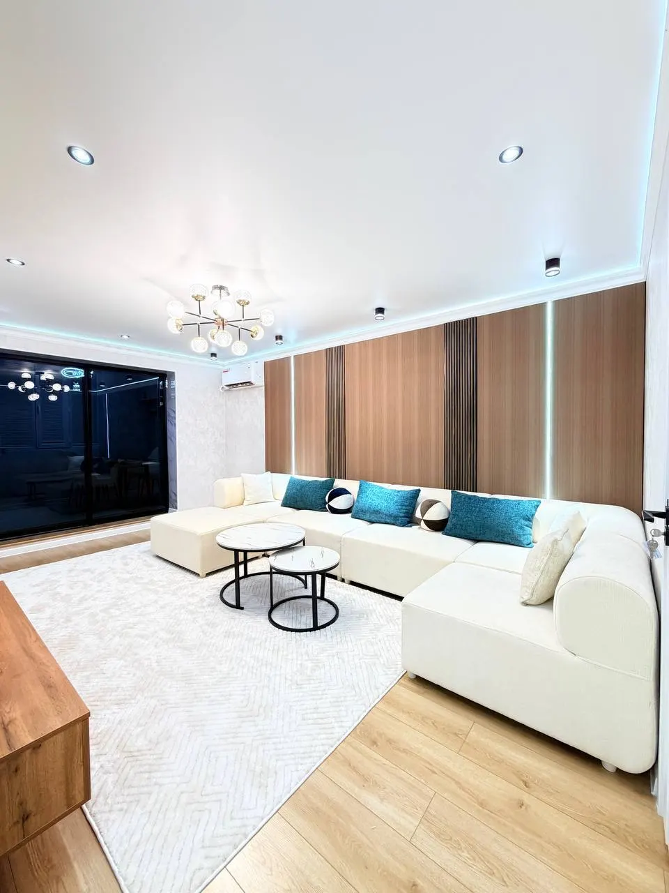 Сотилади 4 хонали квартира, 70 м², 1/4 қават — Чилонзор тумани