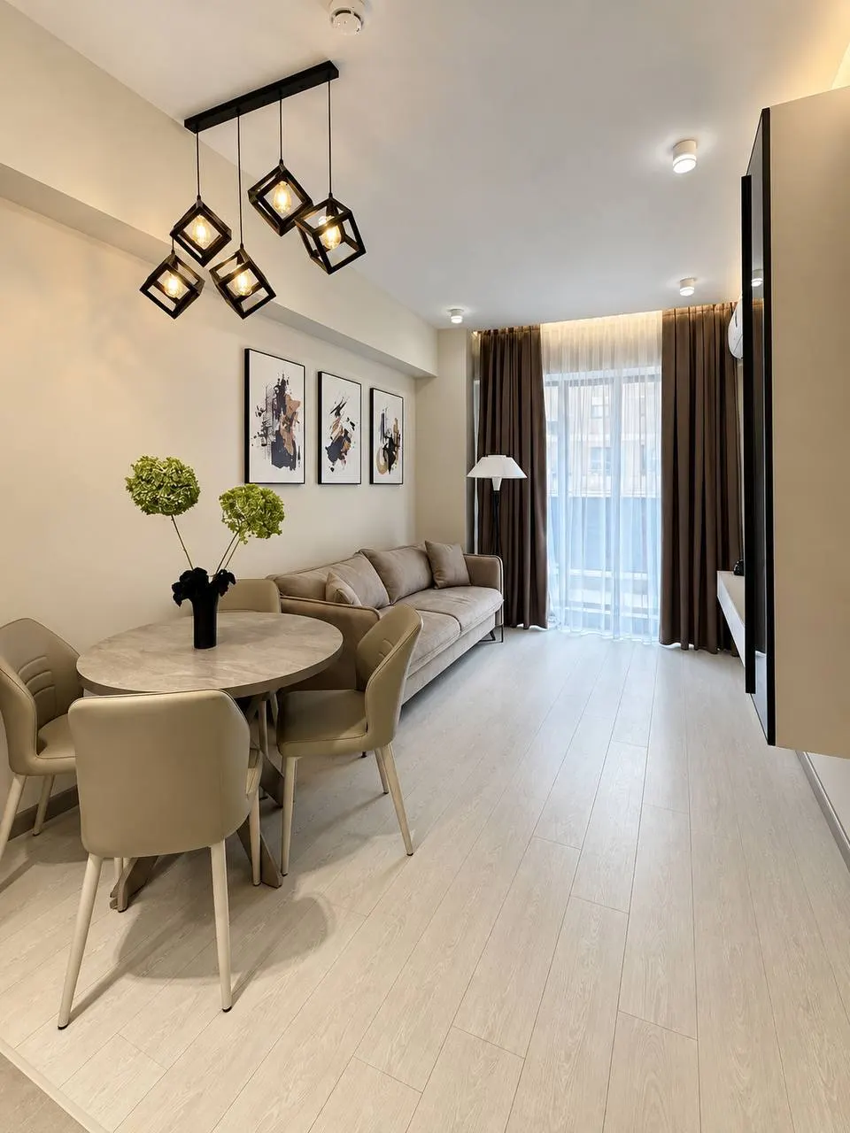 Sotiladi 2 xonali kvartira, 67 m², 3/25 qavat — Mirzo Ulugʻbek tumani