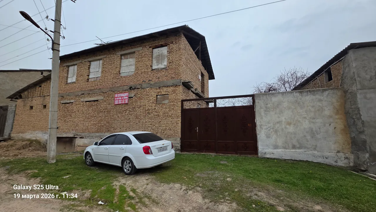 Продаётся 6-комнатный дом, 6 сот., 150 м², 2/2 этаж — Ташкентская область