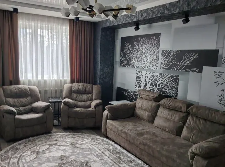 Ijaraga beriladi 3 xonali kvartira, 82 m², 4/9 qavat — Mirobod tumani