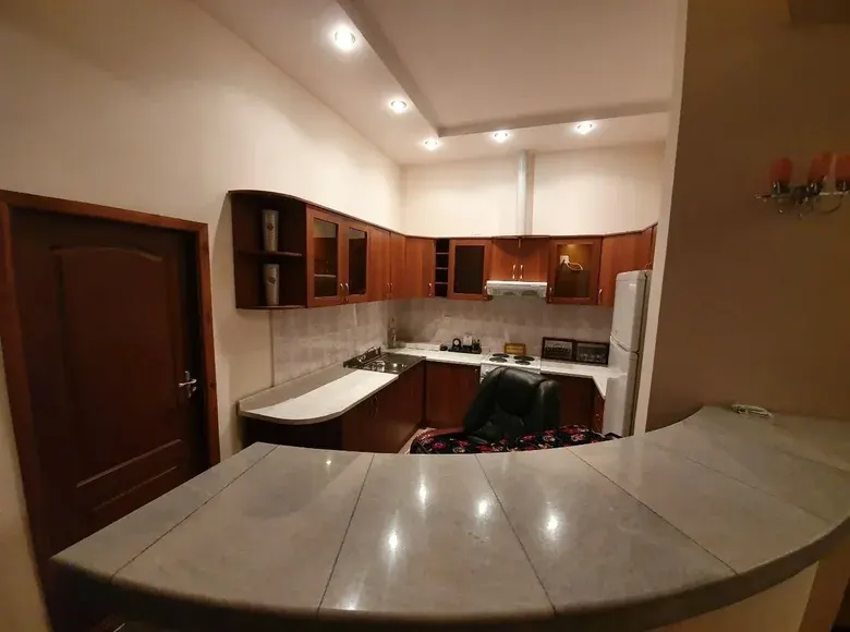 Ижарага берилади 8 хонали ҳовли уй, 450 м², 2 қаватли — Шайхонтоҳур тумани