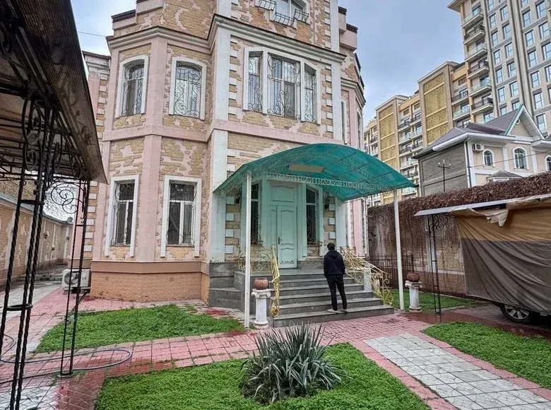 Сотилади ҳовли уй, 9 сотих — Миробод тумани