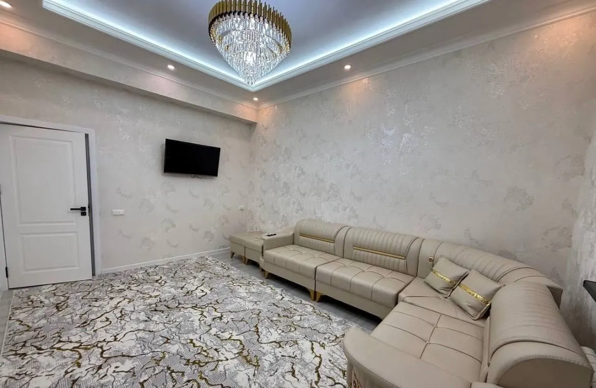 Сдаётся 3-комнатная квартира, 75 м², 7/9 этаж — Шайхантахурский район