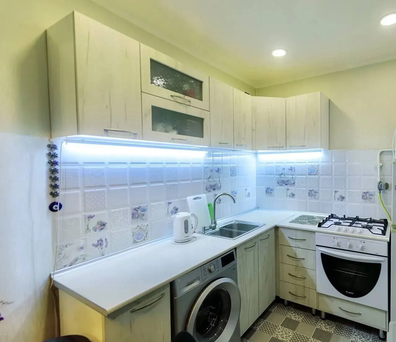 Sotiladi 2 xonali kvartira, 40 m², 2/14 qavat — Mirzo Ulugʻbek tumani