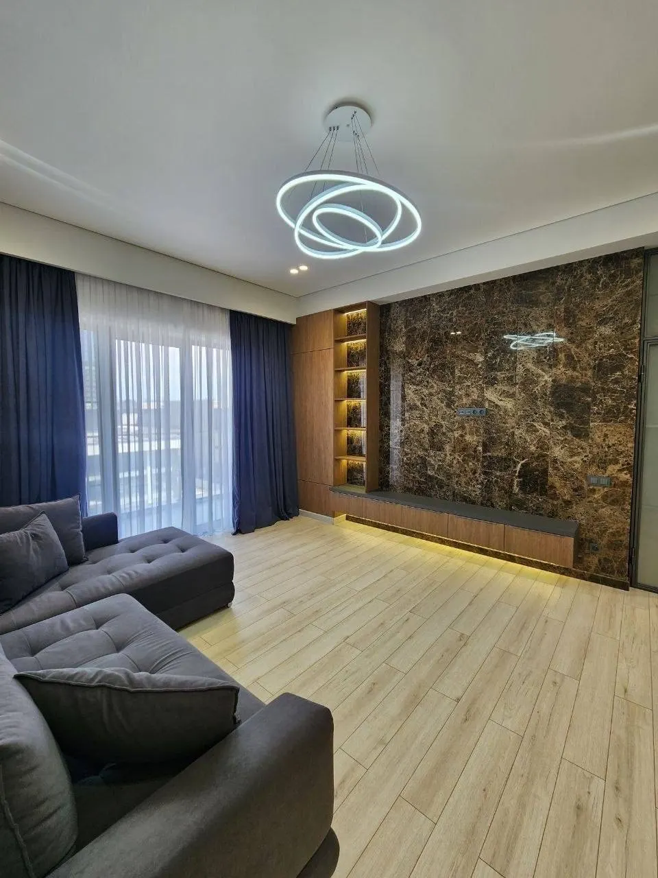 Сдаётся 3-комнатная квартира, 150 м², 3/7 этаж — Шайхантахурский район
