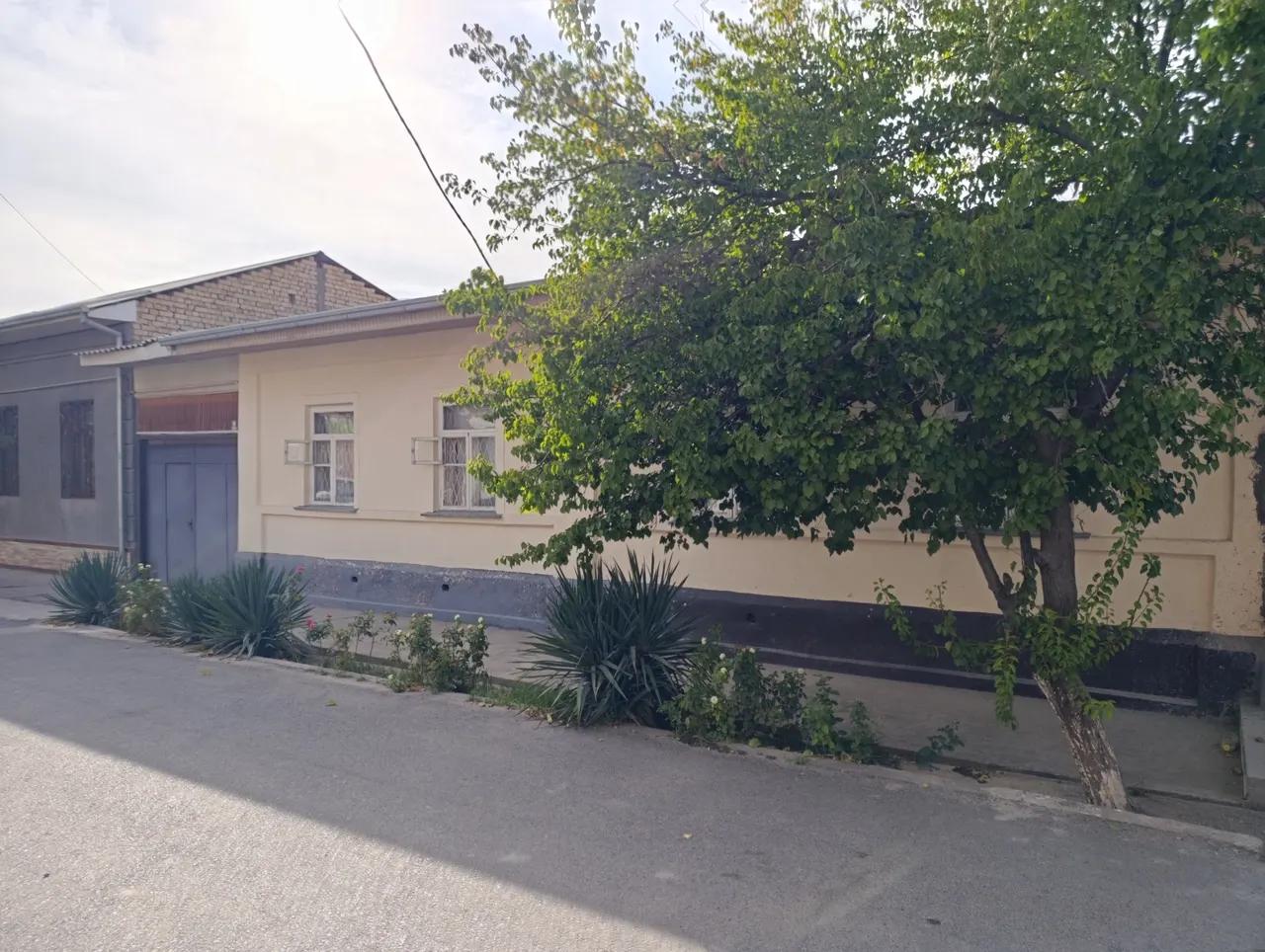 Продаётся 5-комнатный дом, 3.8 сот., 280 м² — Яккасарайский район