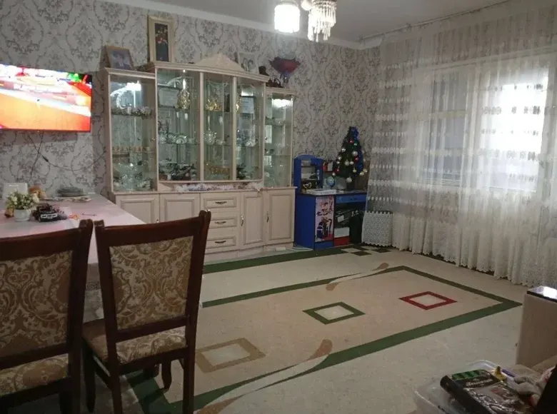 Продаётся 2-комнатная квартира, 60 м², 9/9 этаж — Мирзо-Улугбекский район
