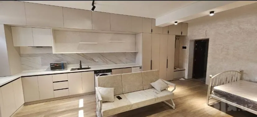 Сдаётся 1-комнатная квартира, 36 м², 1/8 этаж — Юнусабадский район