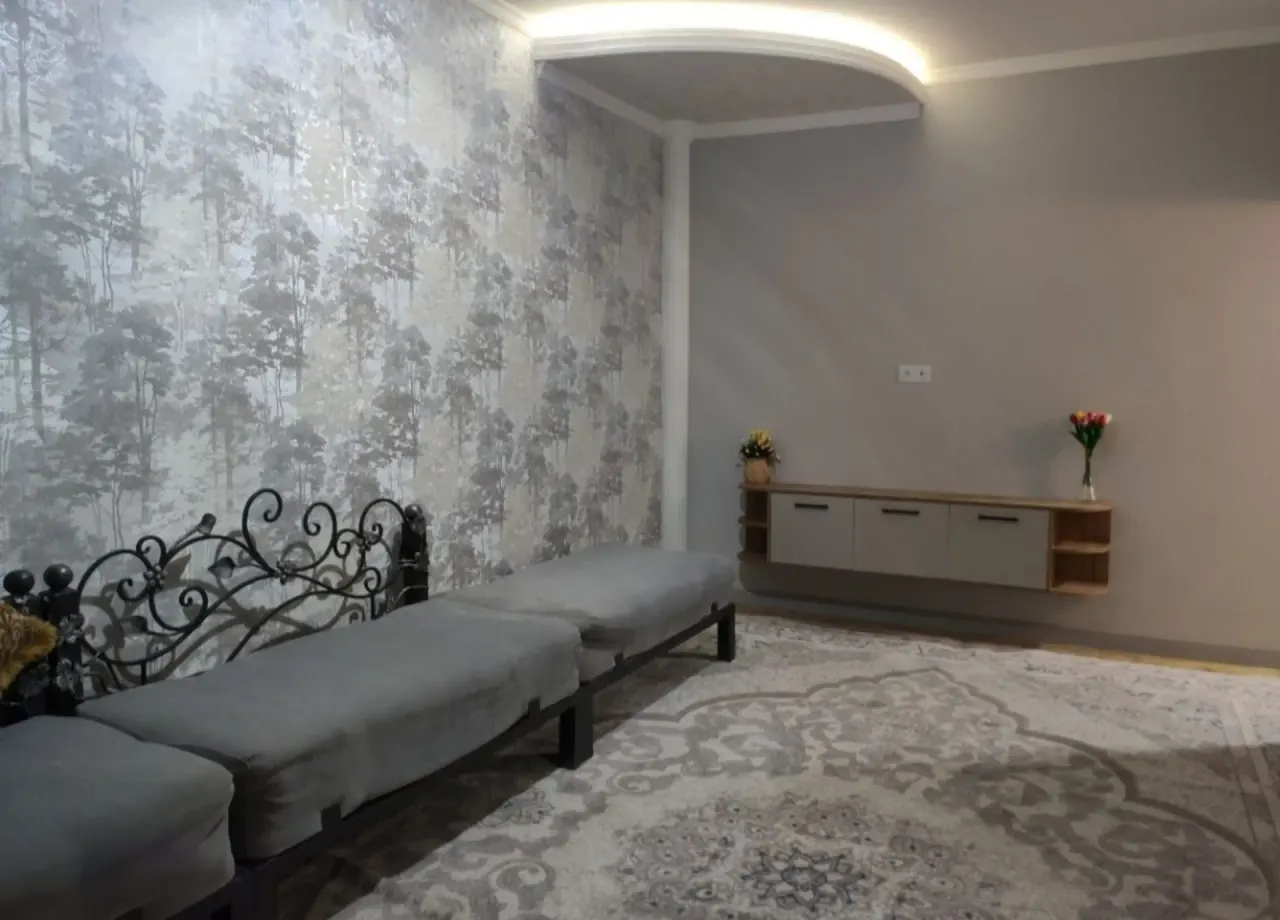 Ижарага берилади 4 хонали квартира, 70 м², 1/4 қават — Чилонзор тумани